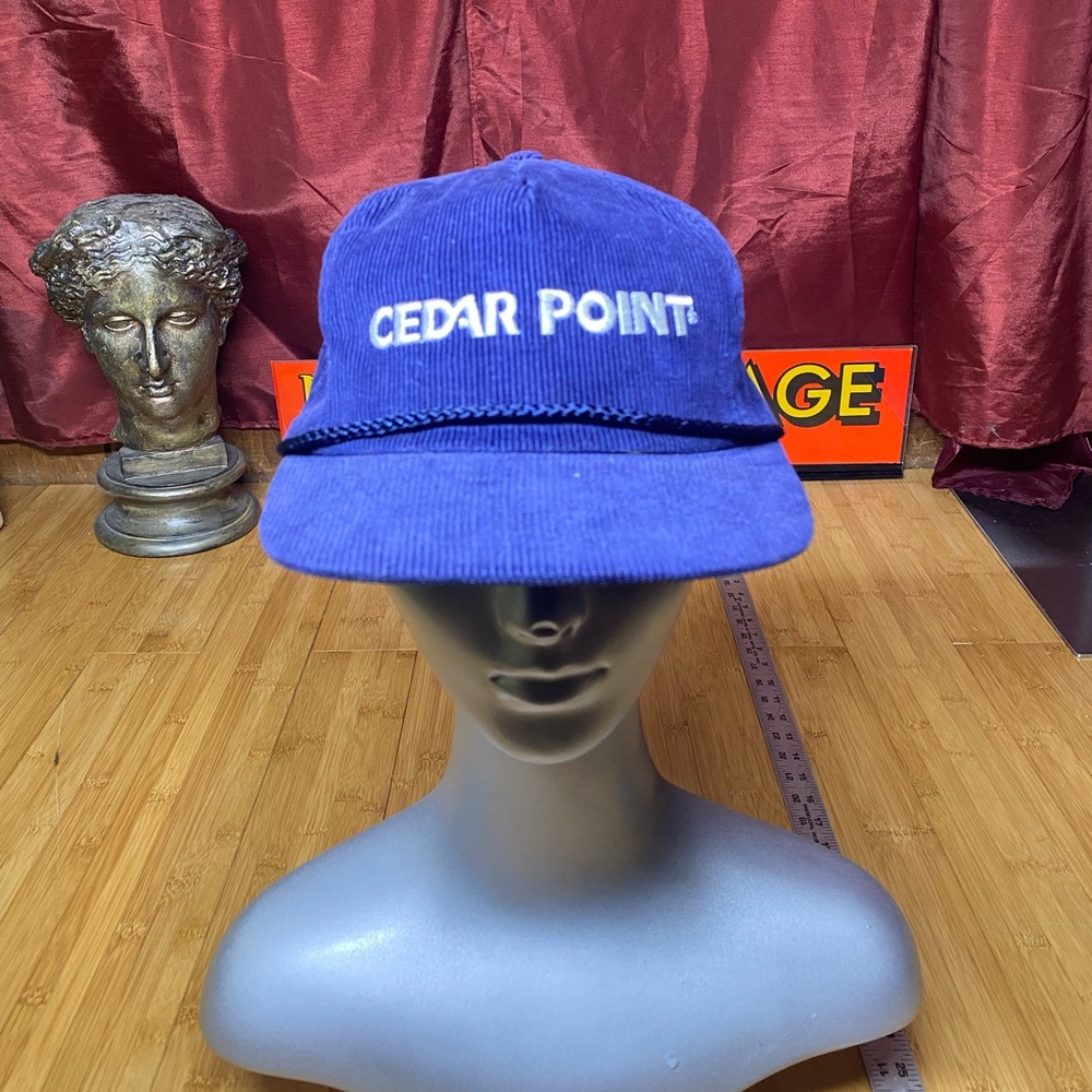 Vintage Corduroy cedar point snap back 80s